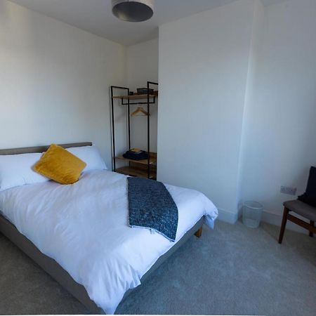 Amazing New 3 Double Bed House In Staple Hill! Apartment Bristol Exterior photo