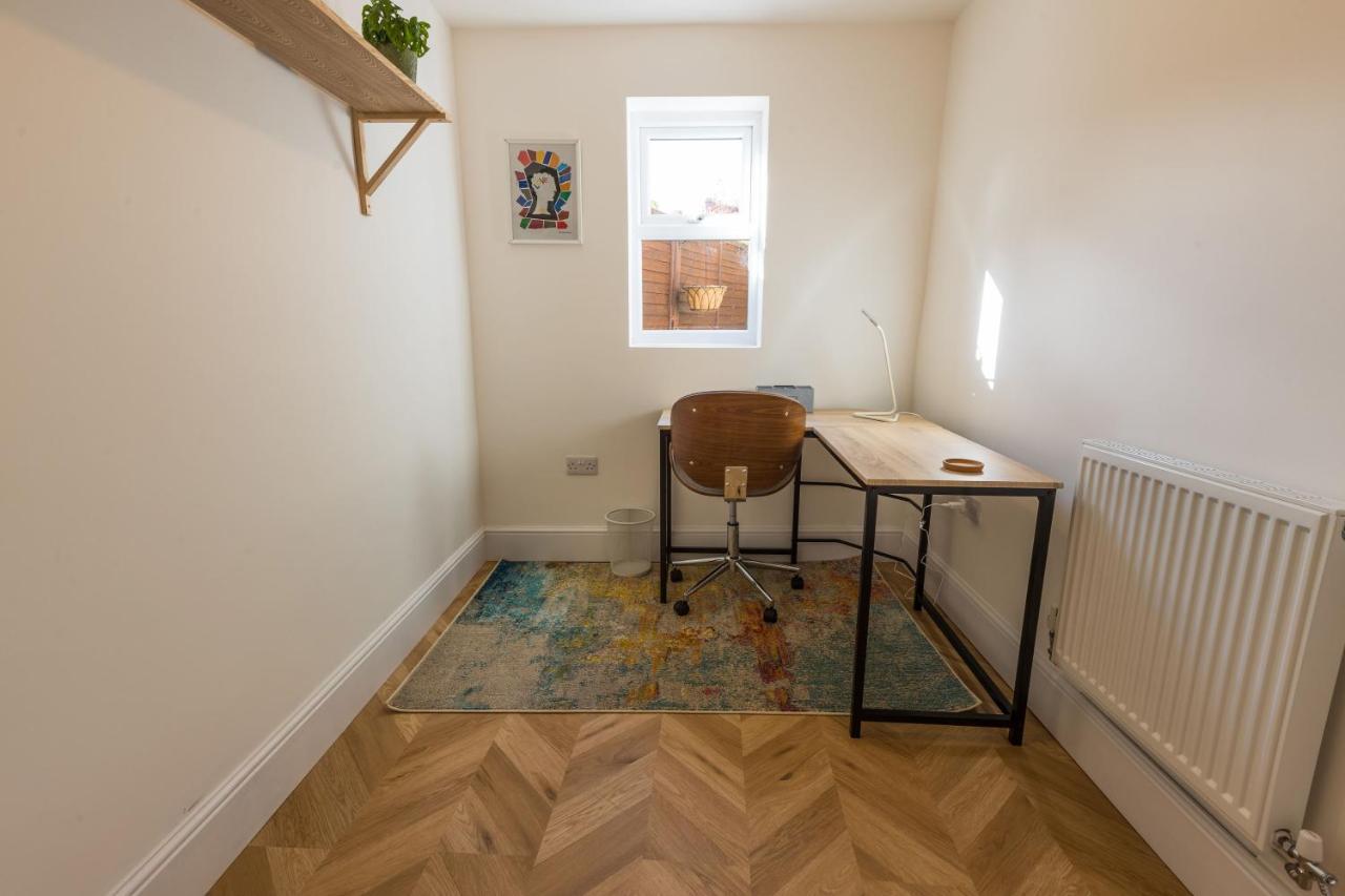 Amazing New 3 Double Bed House In Staple Hill! Apartment Bristol Exterior photo